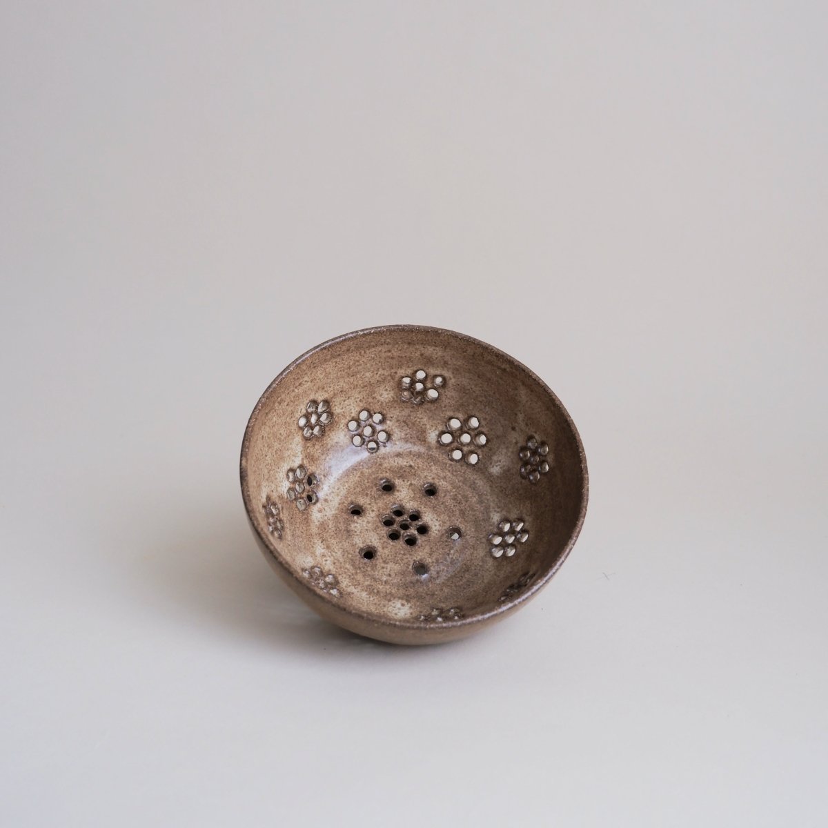 Berry Bowl - Misena Ceramics